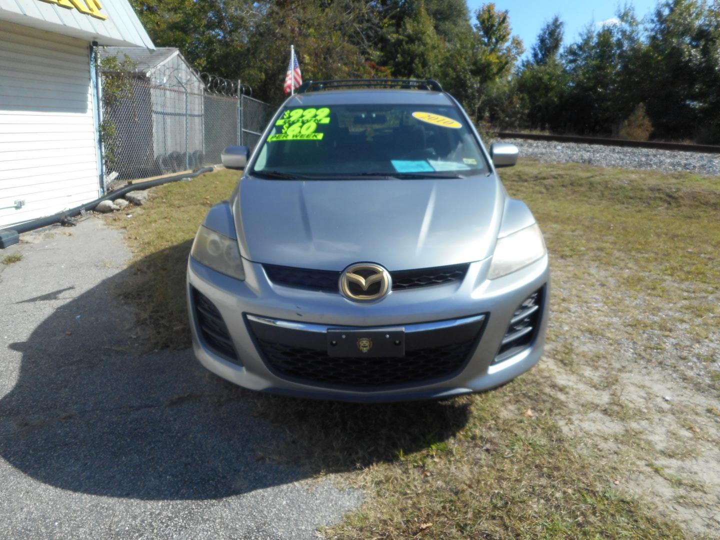 2010 Silver Mazda CX-7 I Sport (JM3ER2WM8A0) with an 2.5L L4 DOHC 16V engine, 5-Speed Automatic transmission, located at 2553 Airline Blvd, Portsmouth, VA, 23701, (757) 488-8331, 36.813889, -76.357597 - Photo#2