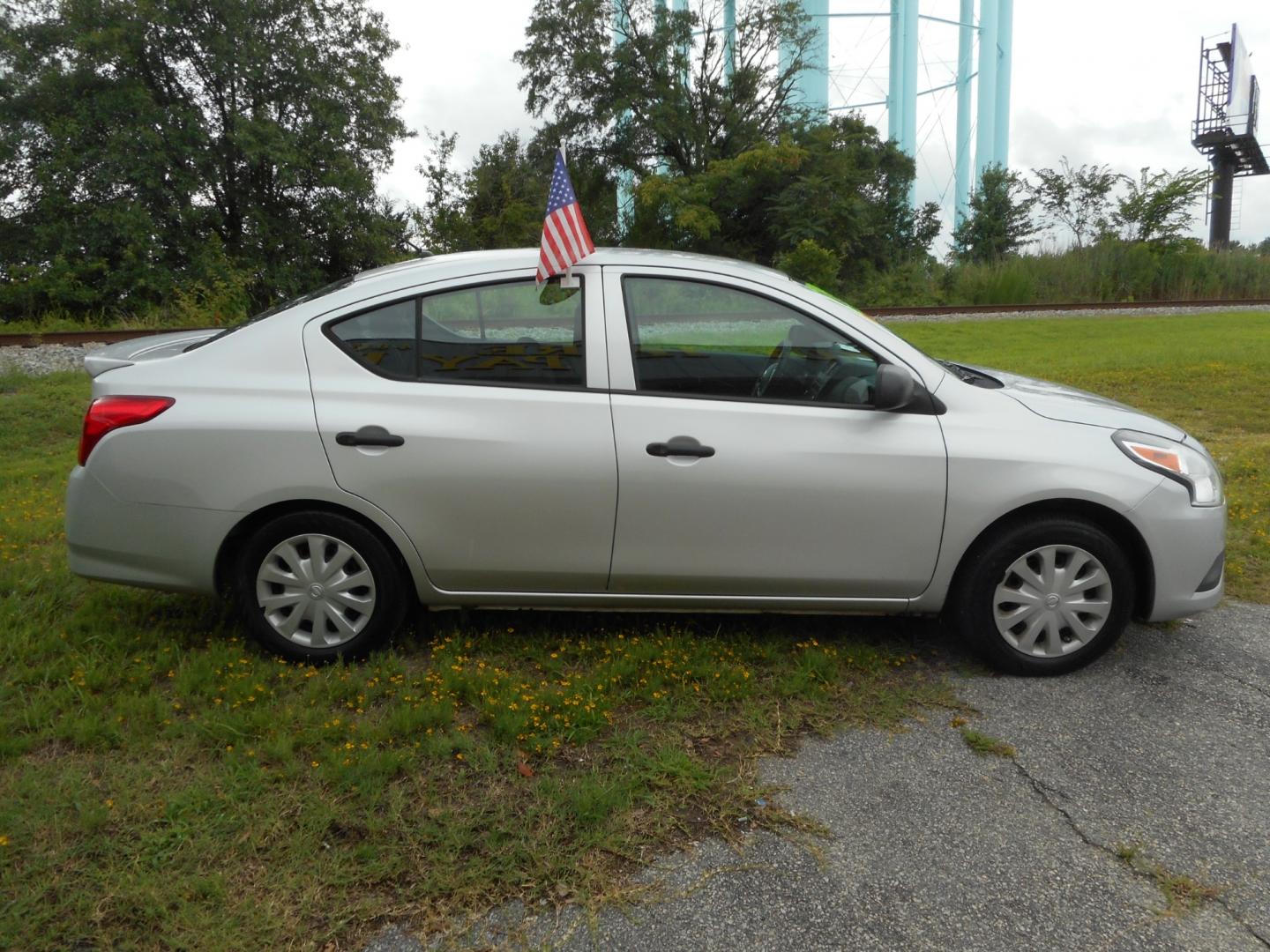 2015 Black Nissan Versa (3N1CN7AP1FL) , located at 2553 Airline Blvd, Portsmouth, VA, 23701, (757) 488-8331, 36.813889, -76.357597 - ***VEHICLE TERMS*** Down Payment: $799 Weekly Payment: $90 APR: 23.9% Repayment Terms: 42 Months ***- CALL ELIZABETH @ 757-488-8331 TO SCHEDULE YOUR APPOINTMENT TODAY AND GET PRE-APPROVED RIGHT OVER THE PHONE*** - Photo#4