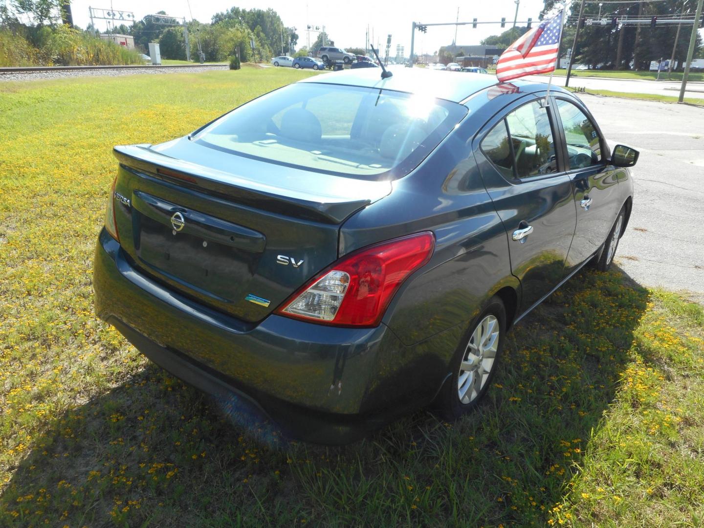 2015 Nissan Versa 1.6 S 5M (3N1CN7AP8FL) with an 1.6L L4 DOHC 16V engine, 5-Speed Automatic transmission, located at 2553 Airline Blvd, Portsmouth, VA, 23701, (757) 488-8331, 36.813889, -76.357597 - ***VEHICLE TERMS*** Down Payment: $499 Weekly Payment: $90 APR: 23.9% Repayment Terms: 42 Months ***- CALL ELIZABETH @ 757-488-8331 TO SCHEDULE YOUR APPOINTMENT TODAY AND GET PRE-APPROVED RIGHT OVER THE PHONE*** - Photo#5