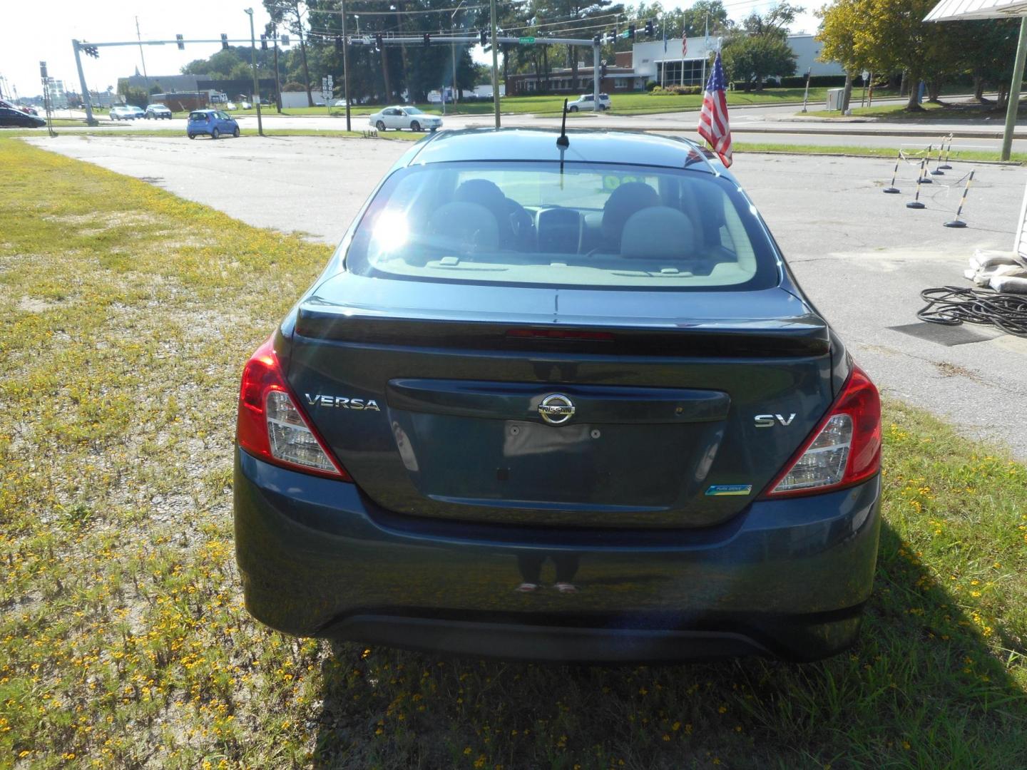 2015 Nissan Versa 1.6 S 5M (3N1CN7AP8FL) with an 1.6L L4 DOHC 16V engine, 5-Speed Automatic transmission, located at 2553 Airline Blvd, Portsmouth, VA, 23701, (757) 488-8331, 36.813889, -76.357597 - ***VEHICLE TERMS*** Down Payment: $499 Weekly Payment: $90 APR: 23.9% Repayment Terms: 42 Months ***- CALL ELIZABETH @ 757-488-8331 TO SCHEDULE YOUR APPOINTMENT TODAY AND GET PRE-APPROVED RIGHT OVER THE PHONE*** - Photo#6