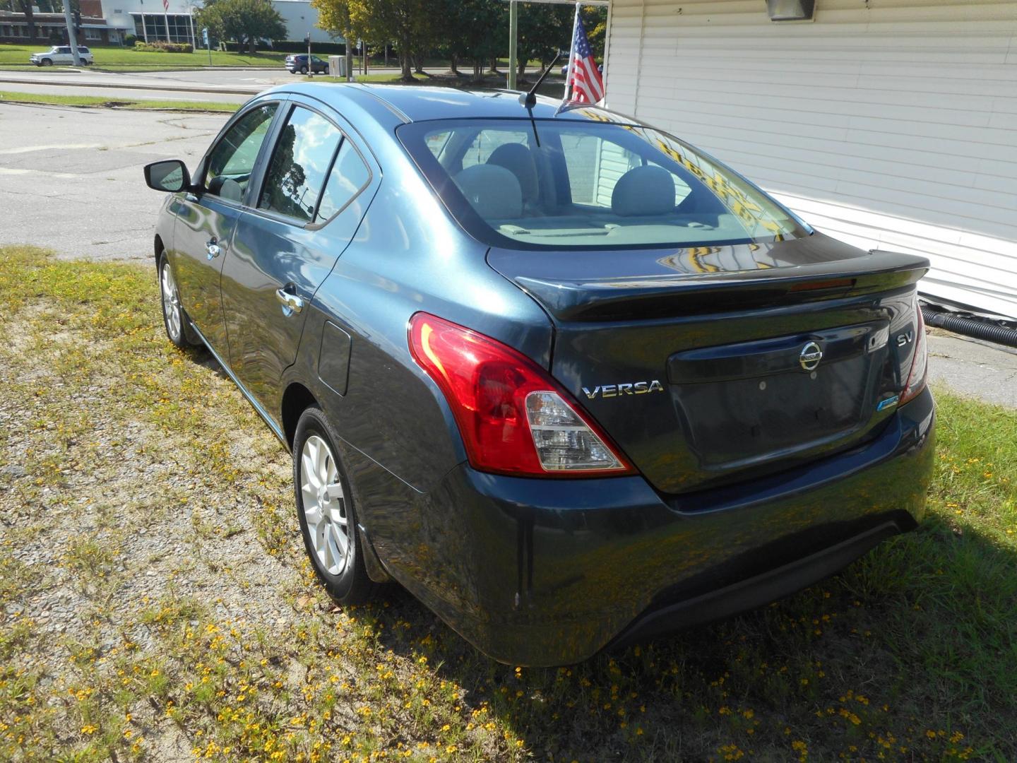 2015 Nissan Versa 1.6 S 5M (3N1CN7AP8FL) with an 1.6L L4 DOHC 16V engine, 5-Speed Automatic transmission, located at 2553 Airline Blvd, Portsmouth, VA, 23701, (757) 488-8331, 36.813889, -76.357597 - ***VEHICLE TERMS*** Down Payment: $499 Weekly Payment: $90 APR: 23.9% Repayment Terms: 42 Months ***- CALL ELIZABETH @ 757-488-8331 TO SCHEDULE YOUR APPOINTMENT TODAY AND GET PRE-APPROVED RIGHT OVER THE PHONE*** - Photo#7